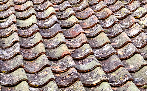 屋根材の色あせ・サビ